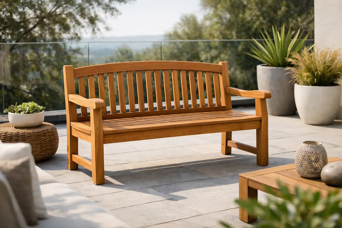 Teak-Bank für die Terrasse richtig wählen