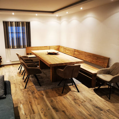 Matahari Teak Gartentisch Arthus mit Wangenfuß