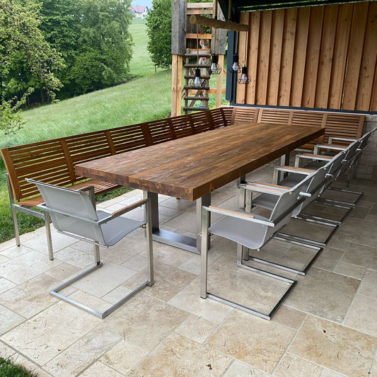 Matahari Teak Gartentisch Arthus mit Bügelfuß