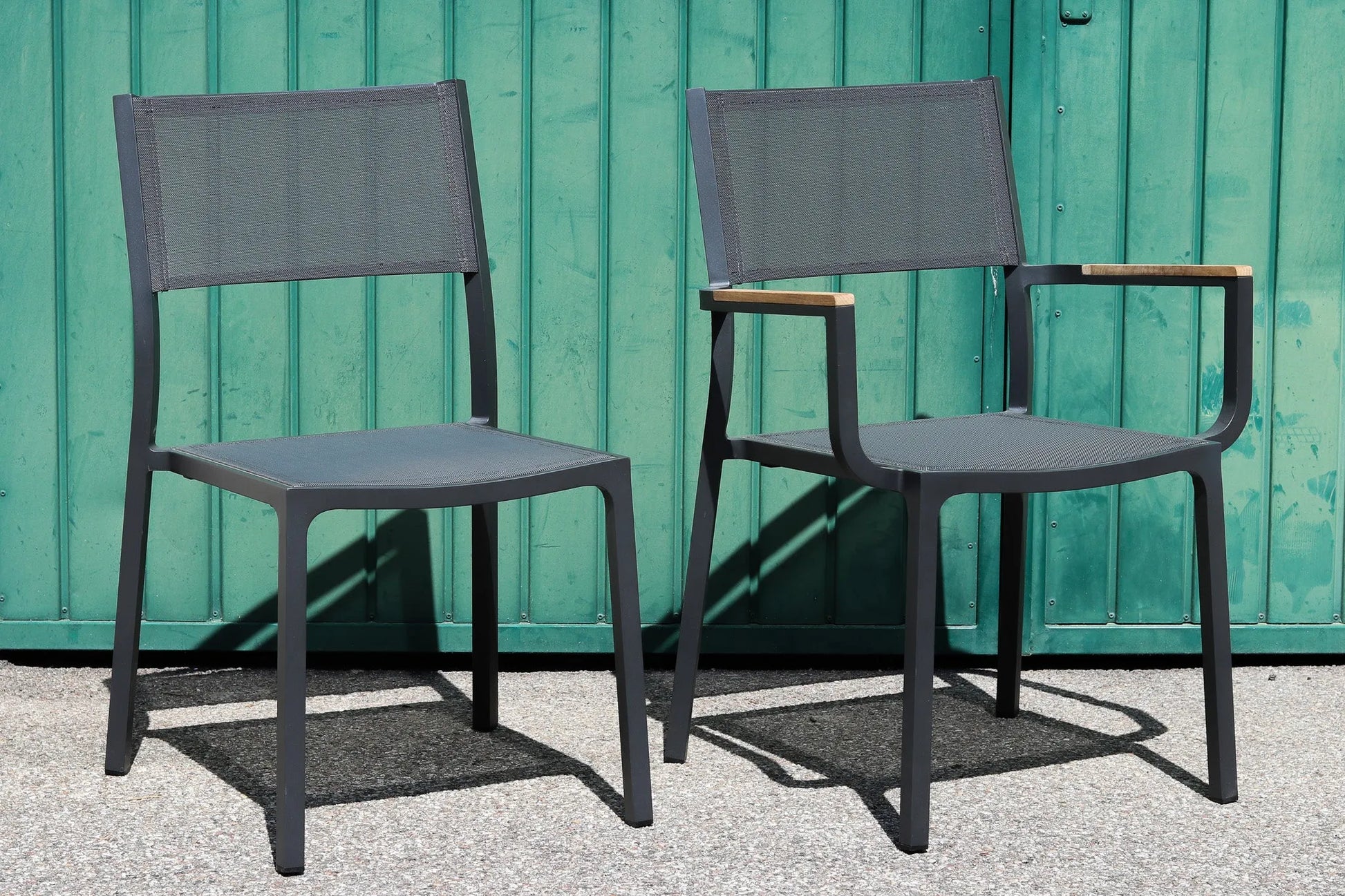 Selena - Stapelstuhl aus Aluminium/Textilene taupe