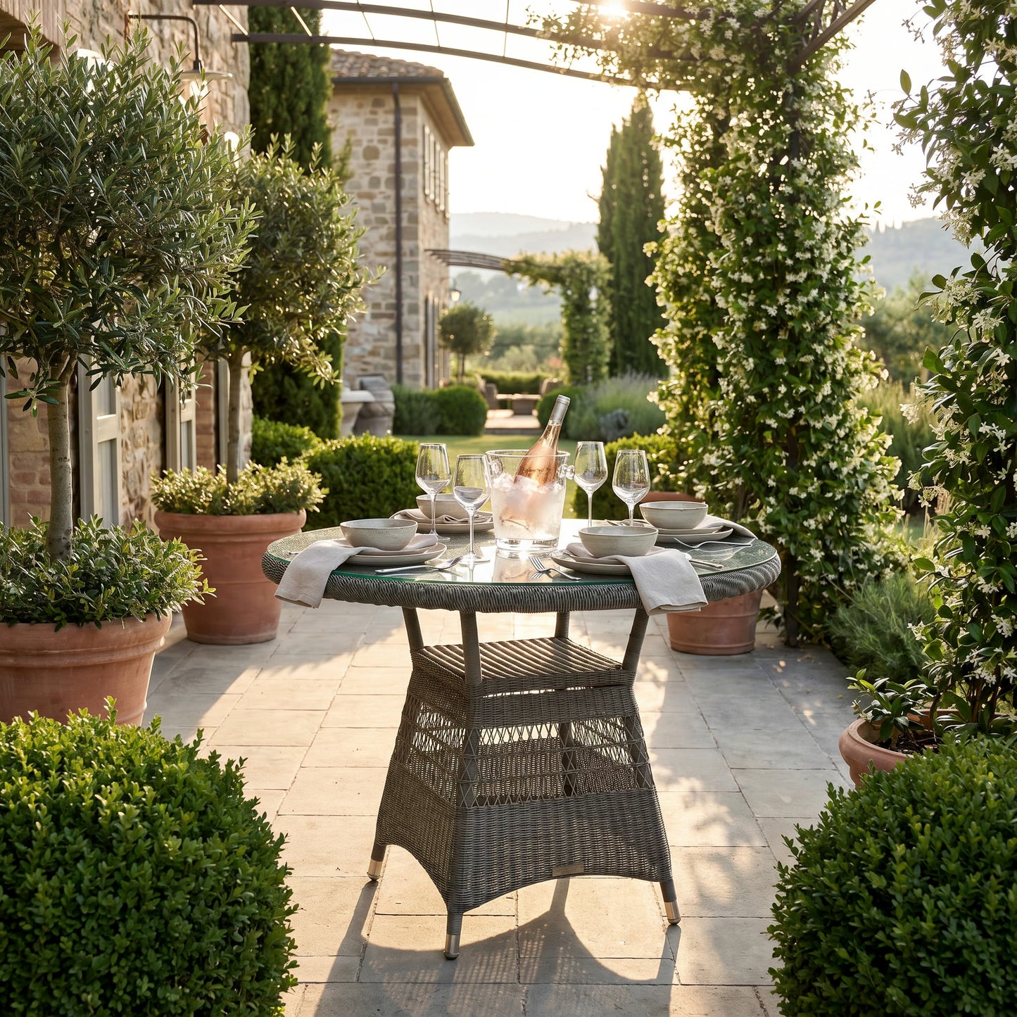 Matahari Gartentisch Acapulco Ø 100 cm Aluminium/Polyrattan grau mit Glasplatte