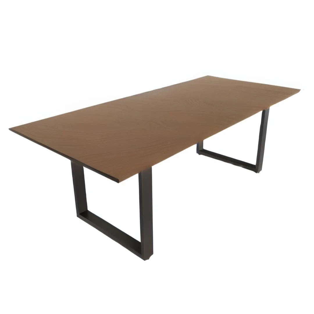 Glaskeramik Gartentisch in verschiedenen Größen und Designs